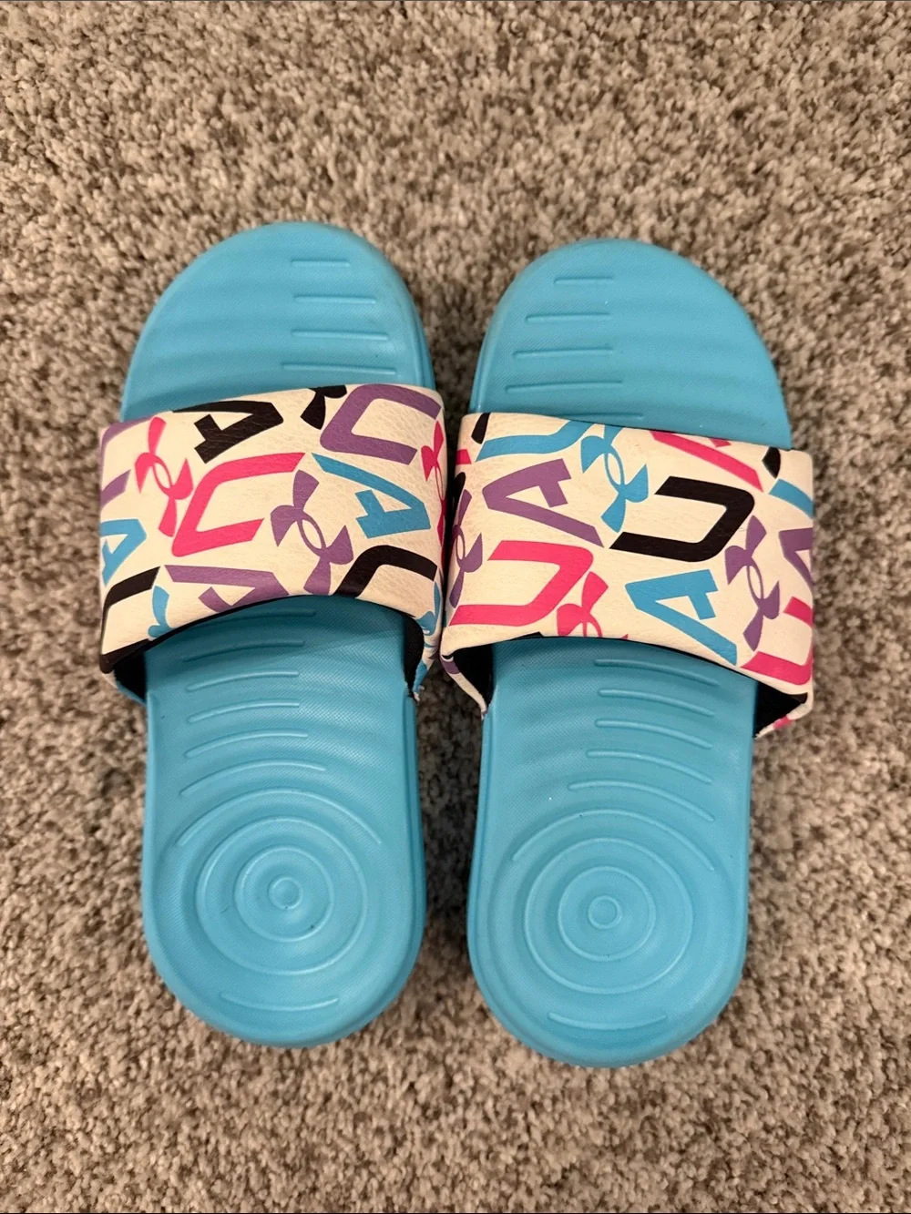 Under Armour slides youth size 1